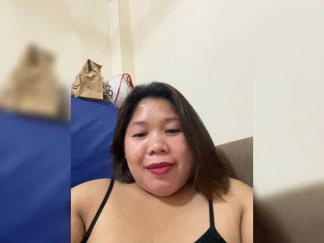 ChubbyBabe31's BongaCams show and profile