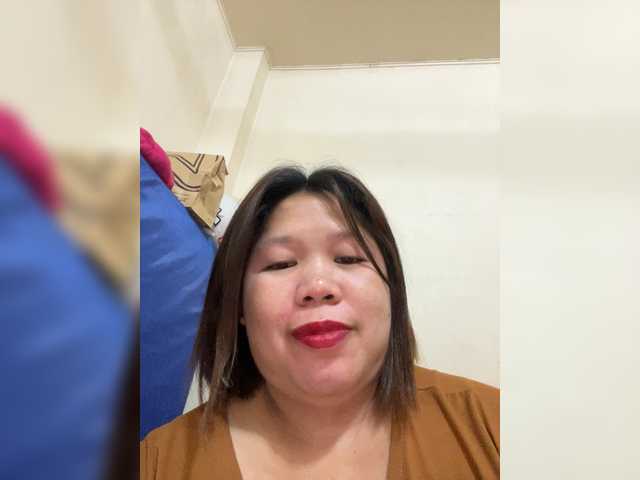 ChubbyBabe31's BongaCams show and profile