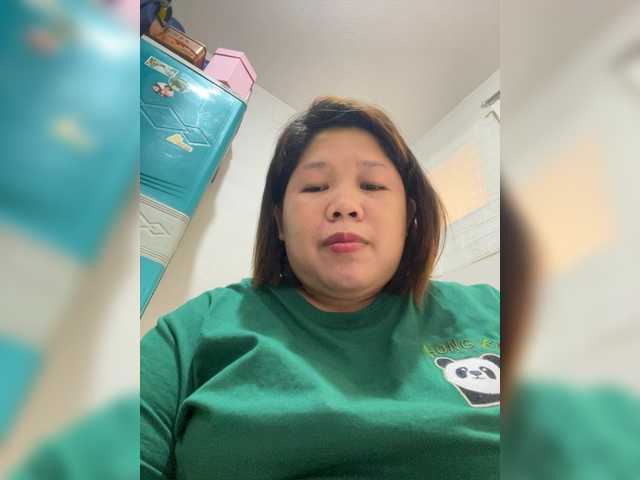 ChubbyBabe31's BongaCams show and profile