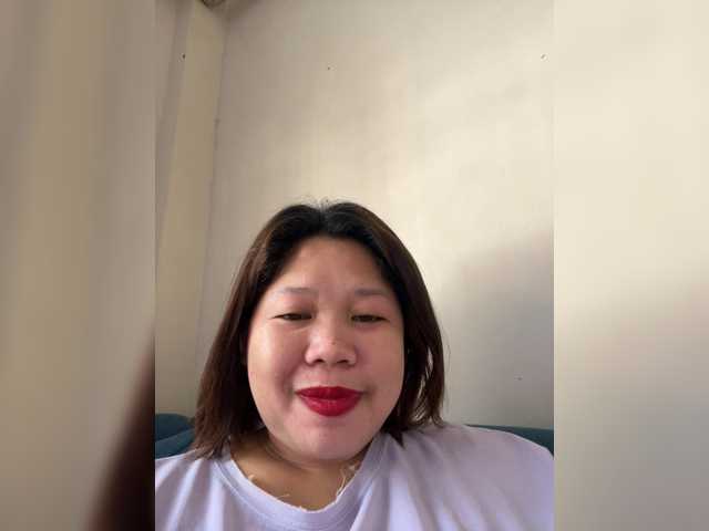 ChubbyBabe31's BongaCams show and profile