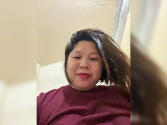 ChubbyBabe31's BongaCams show and profile