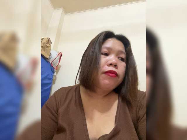 ChubbyBabe31's BongaCams show and profile