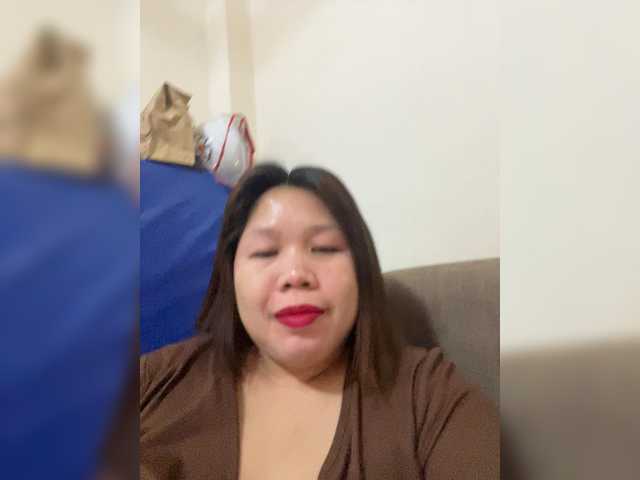 ChubbyBabe31's BongaCams show and profile