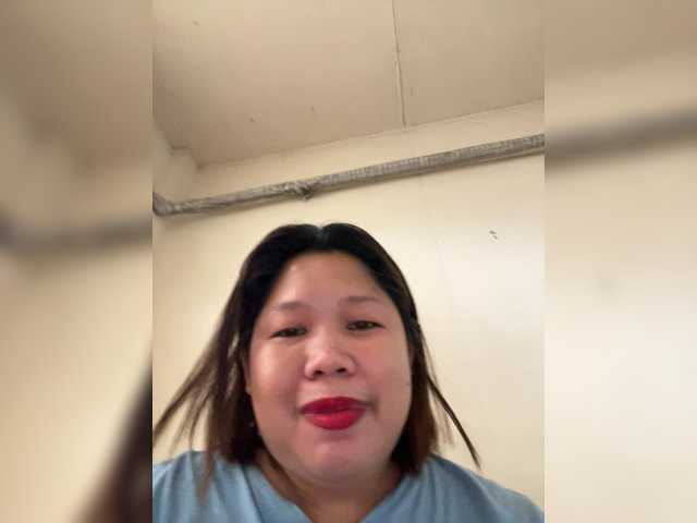 ChubbyBabe31's BongaCams show and profile