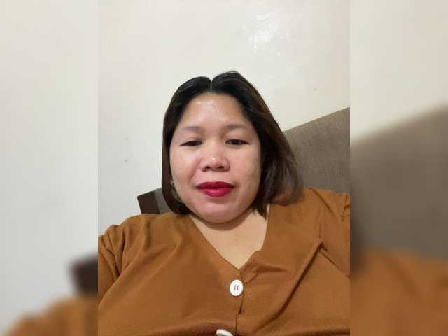 ChubbyBabe31's BongaCams show and profile