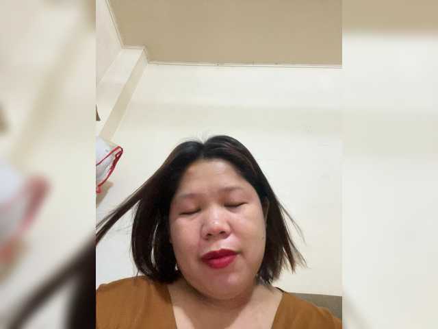 ChubbyBabe31's BongaCams show and profile