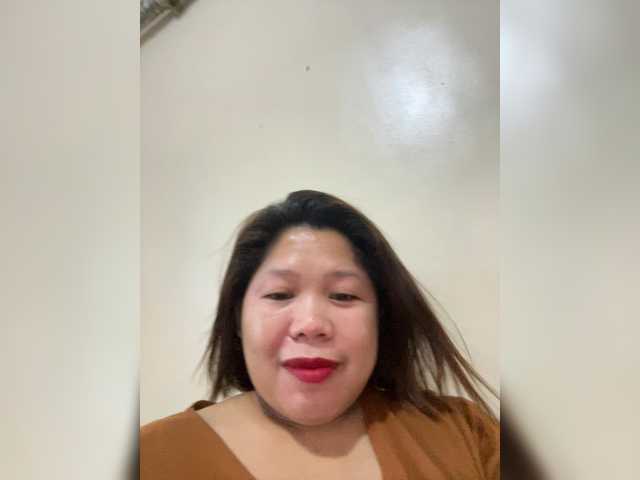 ChubbyBabe31's BongaCams show and profile