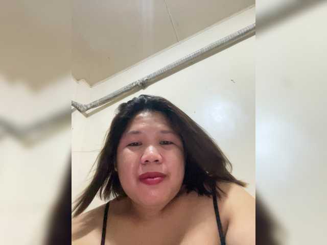 ChubbyBabe31's BongaCams show and profile