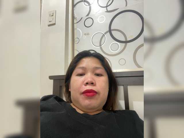 ChubbyBabe31's BongaCams show and profile