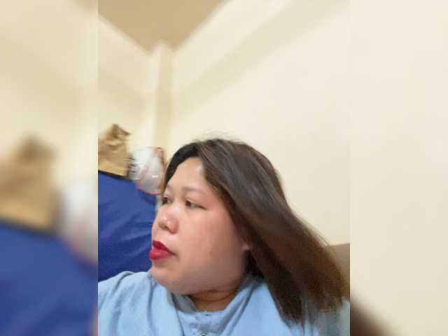 ChubbyBabe31's BongaCams show and profile