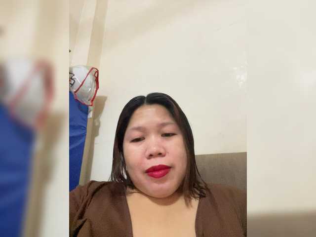 ChubbyBabe31's BongaCams show and profile