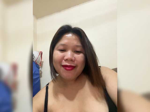 ChubbyBabe31's BongaCams show and profile