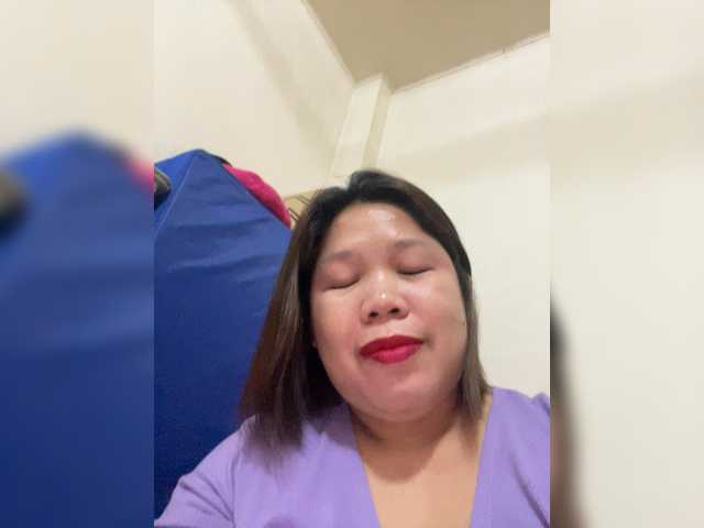 ChubbyBabe31's BongaCams show and profile