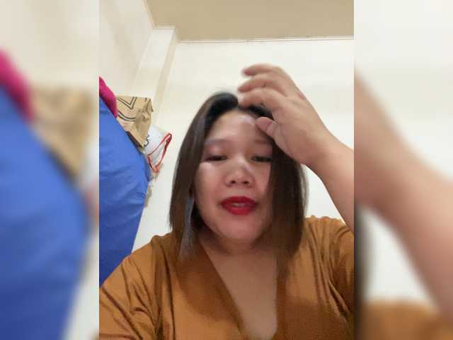 ChubbyBabe31's BongaCams show and profile