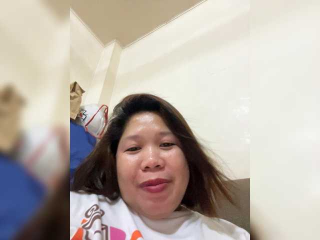 ChubbyBabe31's BongaCams show and profile