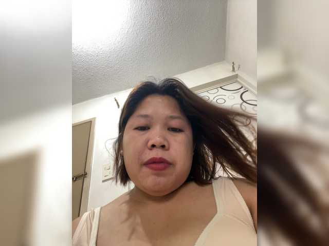 ChubbyBabe31's BongaCams show and profile