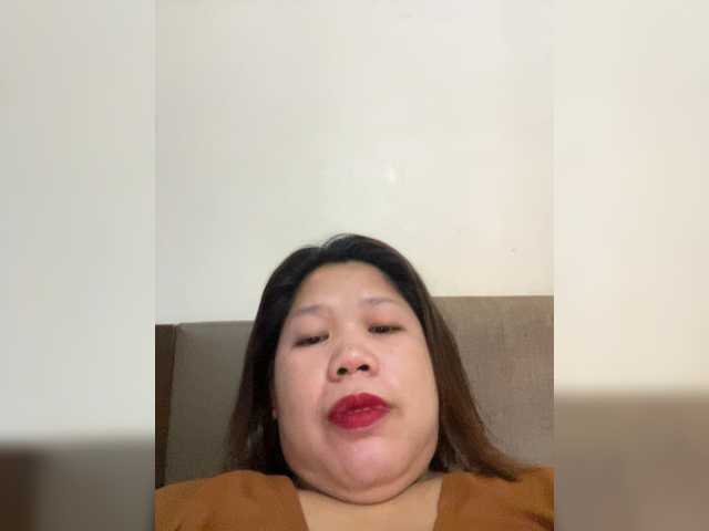 ChubbyBabe31's BongaCams show and profile