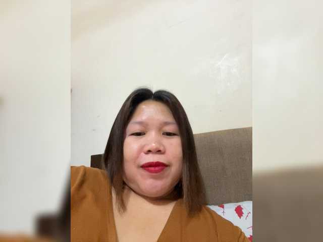 ChubbyBabe31's BongaCams show and profile