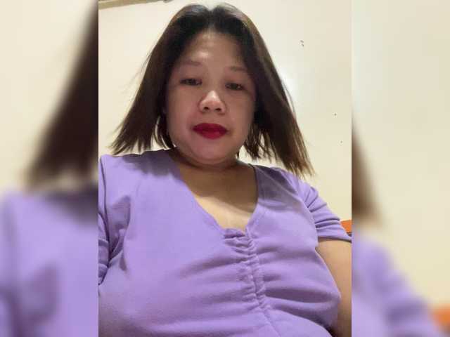 ChubbyBabe31's BongaCams show and profile