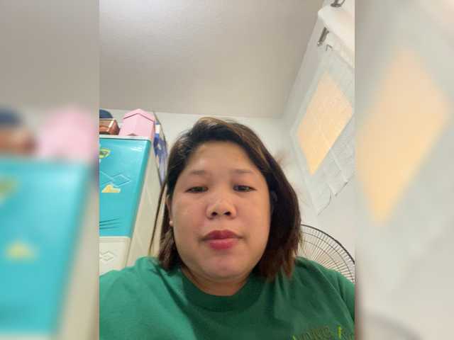 ChubbyBabe31's BongaCams show and profile