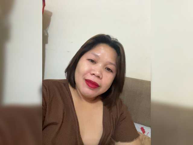 ChubbyBabe31's BongaCams show and profile