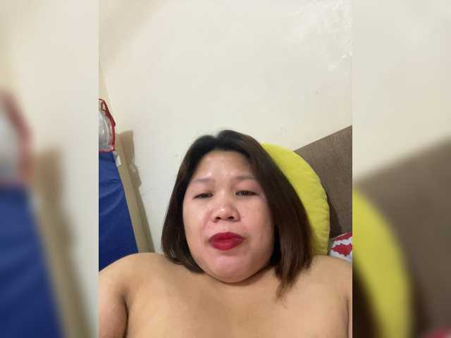 ChubbyBabe31's BongaCams show and profile