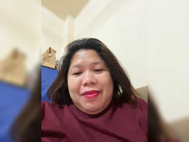 ChubbyBabe31's BongaCams show and profile