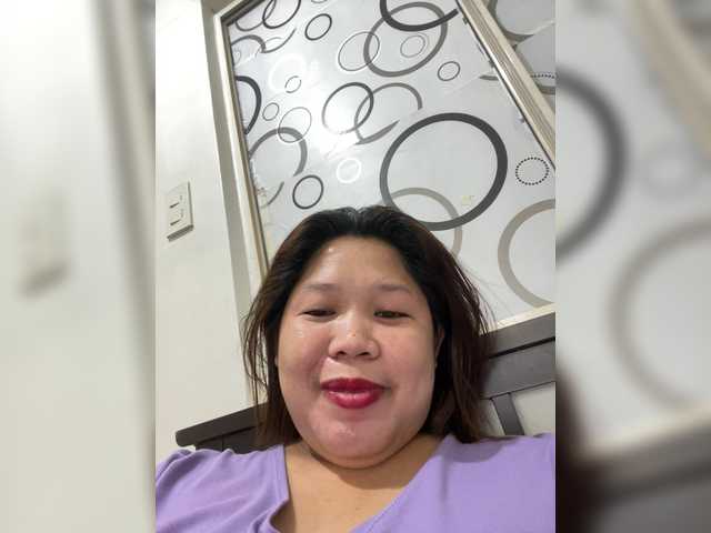 ChubbyBabe31's BongaCams show and profile