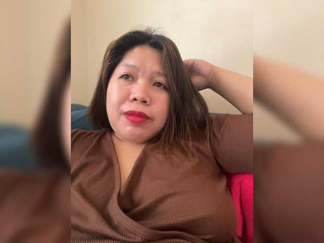 ChubbyBabe31's BongaCams show and profile