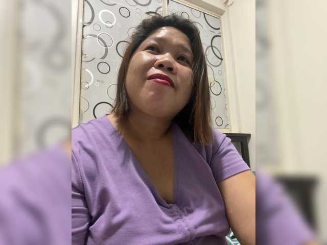 ChubbyBabe31's BongaCams show and profile