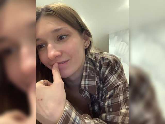 Olivia187's BongaCams show and profile