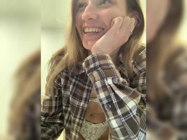 Olivia187's BongaCams show and profile