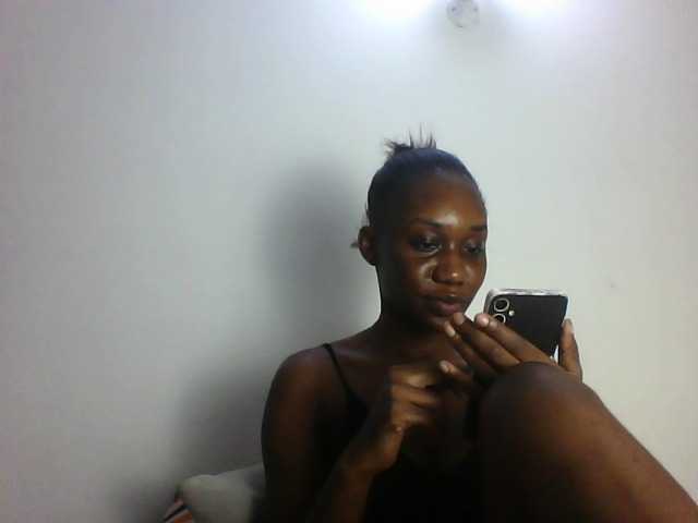 Elpetite191 Live Cam on BongaCams