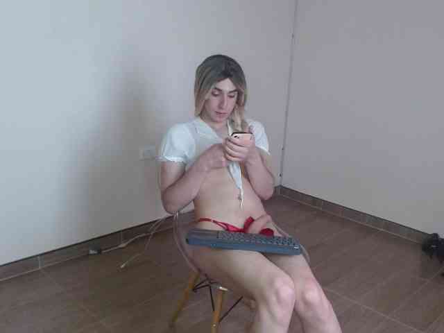 zarahot20 Live Webcam on BongaCams