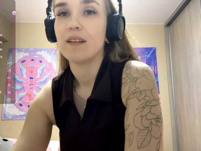 JeaneMckaskle's BongaCams show and profile