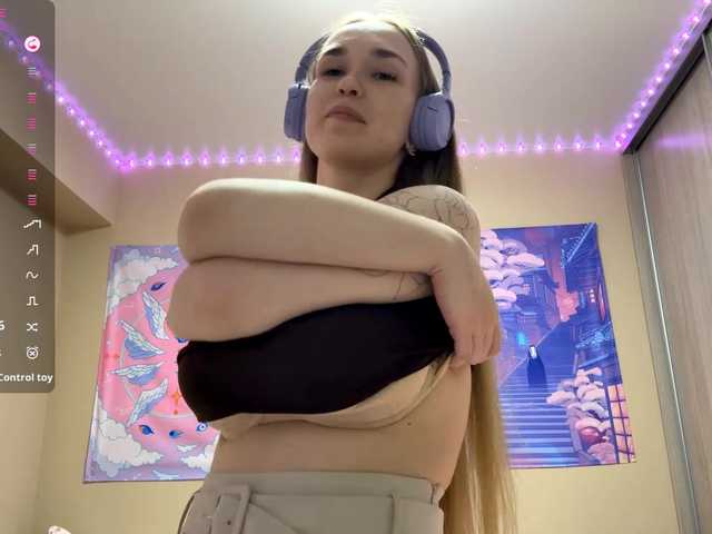 JeaneMckaskle's BongaCams show and profile