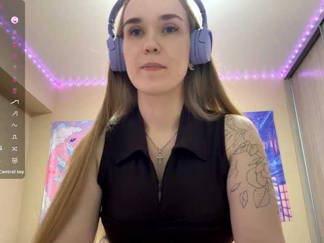 JeaneMckaskle's BongaCams show and profile