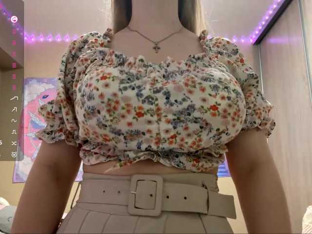 JeaneMckaskle's BongaCams show and profile