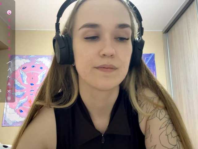 JeaneMckaskle's BongaCams show and profile