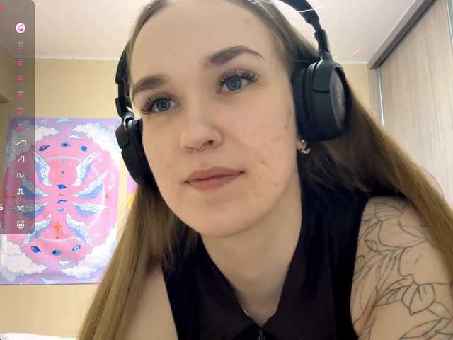 JeaneMckaskle's BongaCams show and profile