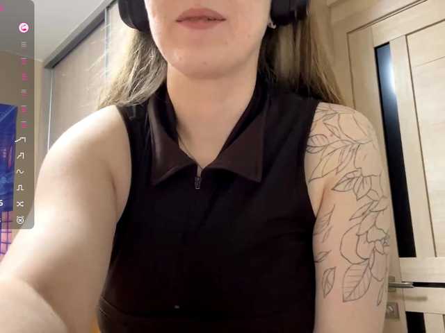 JeaneMckaskle's BongaCams show and profile