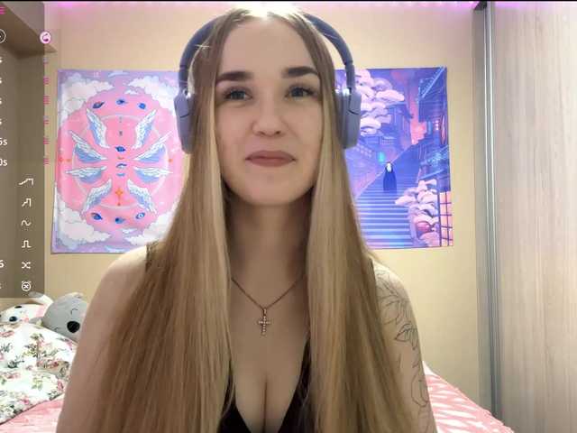 JeaneMckaskle's BongaCams show and profile