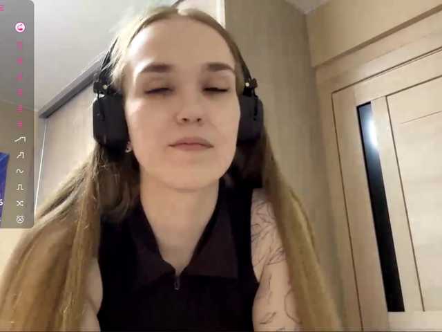 JeaneMckaskle's BongaCams show and profile