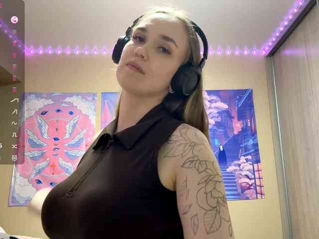 JeaneMckaskle webcam