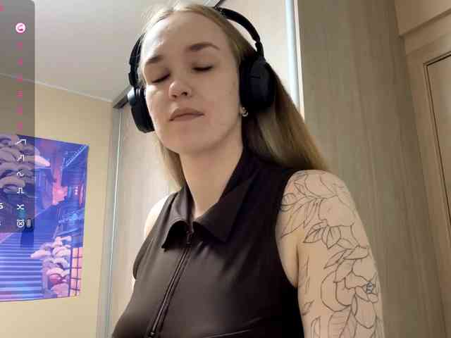 JeaneMckaskle webcam