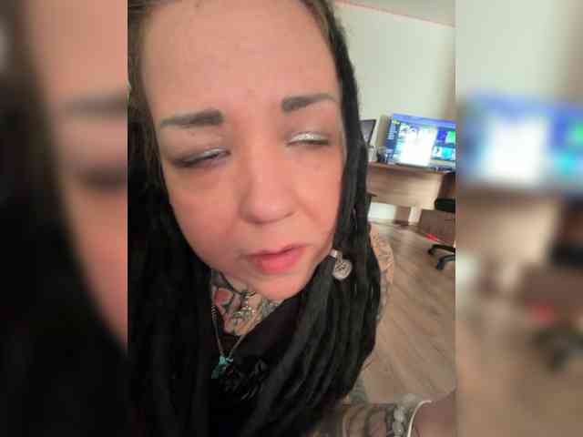 YaniMyr webcam