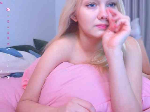 Dallassss Live Webcam on BongaCams