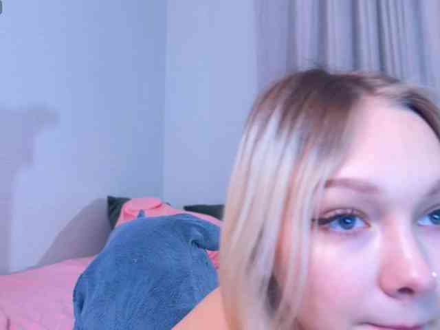 Dallassss Live Webcam on BongaCams