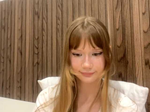 ClotildeBayley's BongaCams show and profile