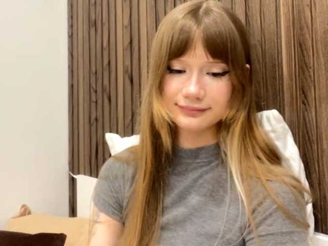 ClotildeBayley webcam